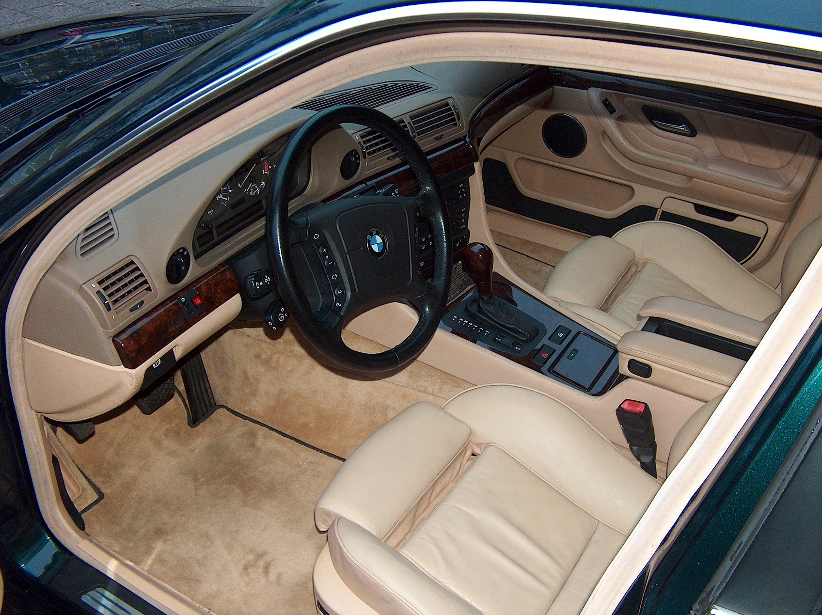 Interieur1q.jpg